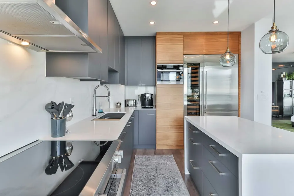 Modern carpentry and custom built-in storage by Makiry Group in Sarasota, FL